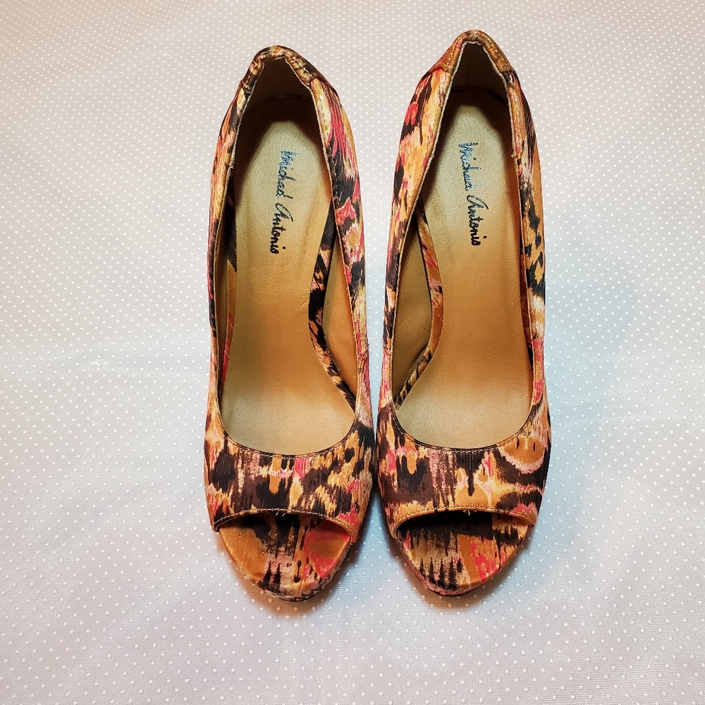 Micahel Antonio Platform High Heel